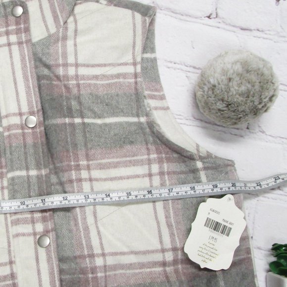 Altar'd State Alpine Plaid Puffer Vest (M)- NWT - Picture 9 of 10